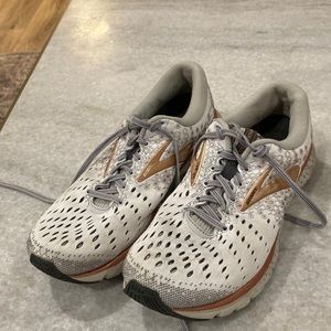 Women’s Brooks Sneakers